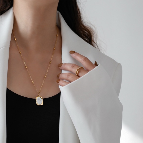 Bicolor Floral Pendent Necklace*Gold Necklace*Waterproof Jewelry - Picture 7 of 7